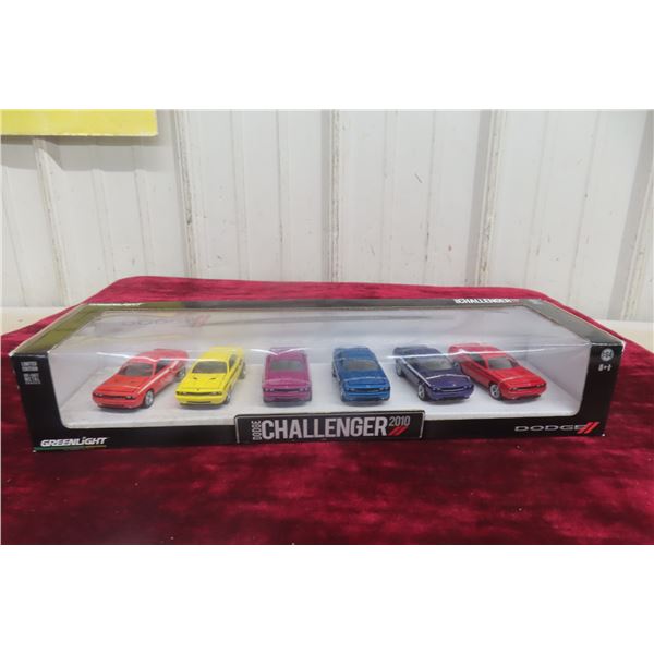 Greenlight Set 6 Dodge Challenger 1/64 Limited Edition in Package