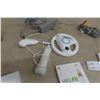 Image 6 : Nintendo Wii Console with Controller, Accessories, Sensor Bar, and Mario Kart Game