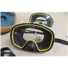 Image 3 : Three Healthways Tempered Glass Snorkeling Masks with Boots