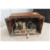 Image 5 : Antique Stromberg-Carlson Wooden Cabinet Radio – Powers Up and Working