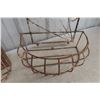 Image 3 : 2 x Antique Hanging Iron Wall Planter (Largest 18" × 28")