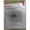 Image 5 : Honeywell Home RTH221B Programmable Thermostat - New or Store Return