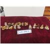 Image 1 : Seventeen Red Rose Tea Figurines