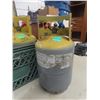 Image 3 : 2 1/2 Tanks Refrigerants