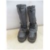 Image 4 : Pair of Sorel Boots, Size 10