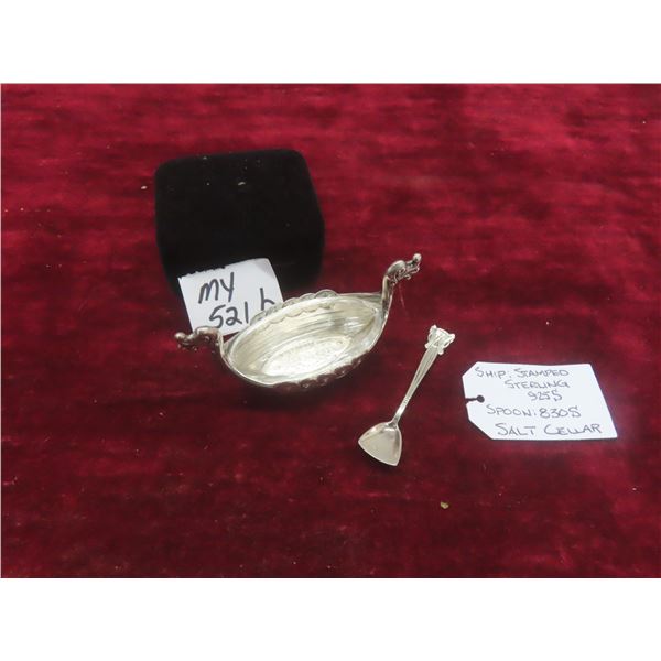 Salt Cellar Viking Ship Stamped 925S Sterling With Spoon Stamped 830S and Glass Insert (Bowl Length