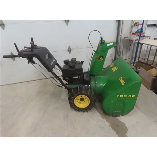 John Deere TRS 32 Snow Blower