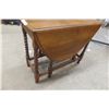 Image 3 : Oak Barley Twist Side-Leg Table, Extending to 28" x 30" x 48"