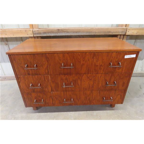 Six-Drawer Dresser (30" x 20" x 43")