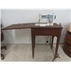 Image 1 : Universal Sewing Machine with Cabinet
