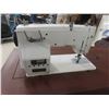 Image 8 : Universal Sewing Machine with Cabinet