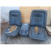 Image 1 : Two 1990 Ford F-150 Seats with Console, Needs Recovering