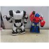 Image 3 : Robots, Dinosaurs, and More Toys