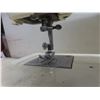 Image 4 : Kenmore Sewing Machine, Missing Needle
