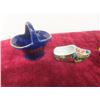 Image 7 : Four Chinese Reverse-Painted Glass Egg Ornaments with Stands