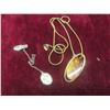 Image 11 : Vintage Jewelry: Brooches, Necklace