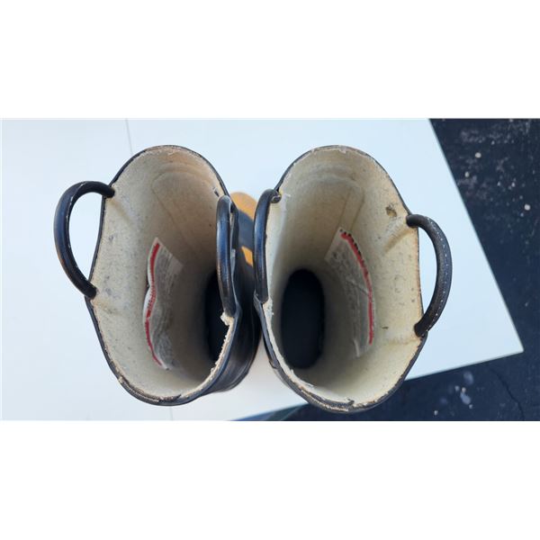 Size 10 Firefighter Safety Boots (Good Condition)