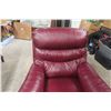 Image 2 : Leather/Leather Style Rocker Recliner by La-Z-Boy