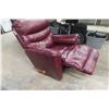 Image 5 : Leather/Leather Style Rocker Recliner by La-Z-Boy