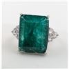 Image 2 : 4.3 ct Certified Silver Emerald gemstone RIng ($8,520 Appraisal)
