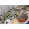Image 3 : Cast Pots, Lids, Mixer