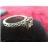 Image 4 : 14k Gold and Diamond Ring, Size 7, 3.4 g