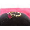Image 3 : 10k Gold and Garnet Ring, Size 6, 1.2 g