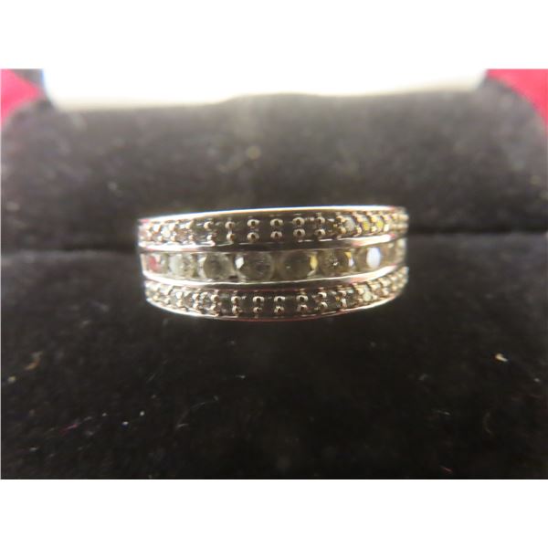 10k White Gold and Diamond Ring, Size 6, 5.4 g