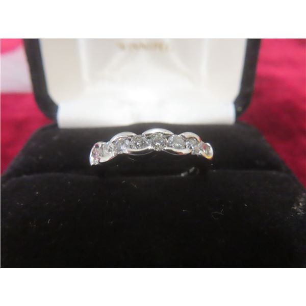 14k White Gold and Diamond Ring, Size 6, 4.5 g