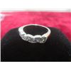 Image 3 : 14k White Gold and Diamond Ring, Size 6, 4.5 g