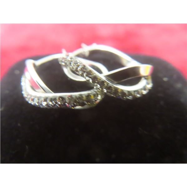 10k White Gold Earrings, 1.4 g