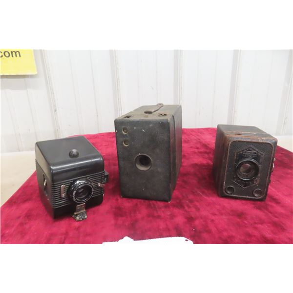 Three Antique Cameras: 1933 Zeiss Ikon Baldur, Kodak No. 116 Bullseye Six-20 and Kodak Rainbow