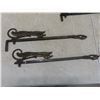 Image 6 : Antique Art Deco Cast-Iron Swing-Arm Curtain Rod Brackets