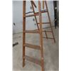 Image 4 : Wooden Step Ladder