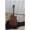 Image 1 : Dean AX DCE MAH Electric-Acoustic Guitar With Case