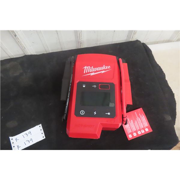 New Milwaukee Hot Shot M18 Jump Starter