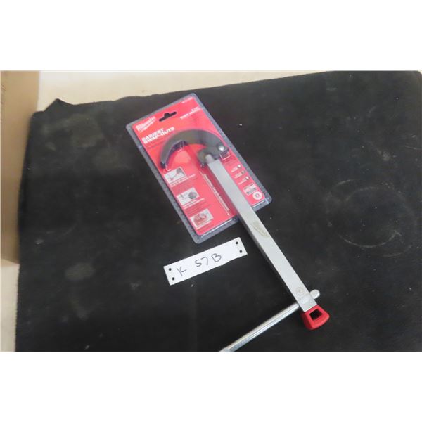 New Milwaukee 2 1/2" Basin Wrench