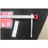 Image 3 : New Milwaukee 2 1/2" Basin Wrench