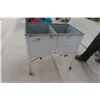 Image 5 : Galvanized Metal Double Wash Tub
