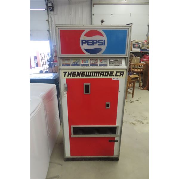 Pepsi Upright Vending Machine/Cooler/Fridge in Working Condition with Key