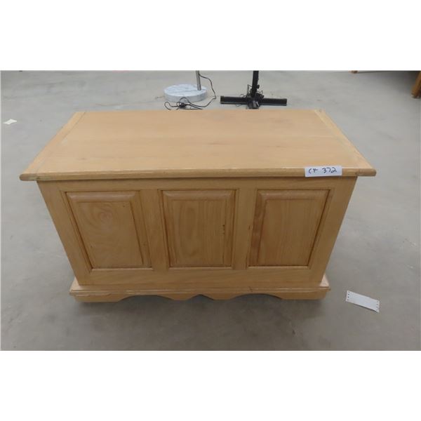 Oak Bench with Under-Seat Storage, 21" x 33" x 16"