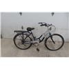Image 1 : Schwinn S-Star Cruiser Pedal Bike, 26", Variable Speed