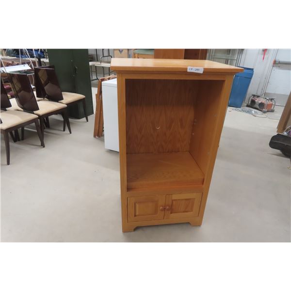 Oak Entertainment Stand with Three Shelves