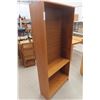 Image 1 : Shelving Unit with Five Adjustable Shelves, 71" x 32" x 11"