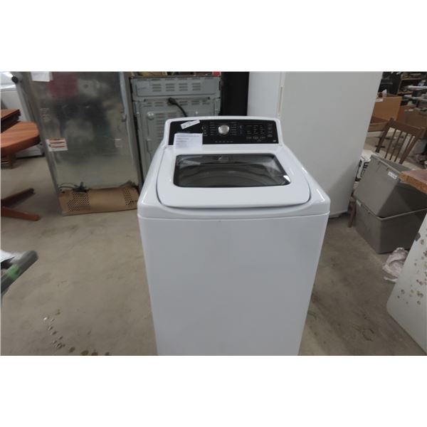 Frigidaire Washing Machine with Stainless Tub