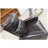 Image 3 : Leather-Style Living Room Chair