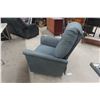 Image 5 : Living Room Recliner Chair