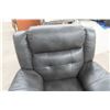 Image 3 : Living Room Leather or Leather-Style Reclining Chair