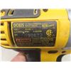 Image 6 : DeWalt 18V Cordless Tool Set: 1/4" Impact Driver, 1/2" Drill, Two Batteries, Charger, and Hard Case