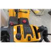 Image 6 : Cub Cadet 3X 28" Heavy-Duty 420cc Snowblower, Excellent Condition, Used Only a Few Times
